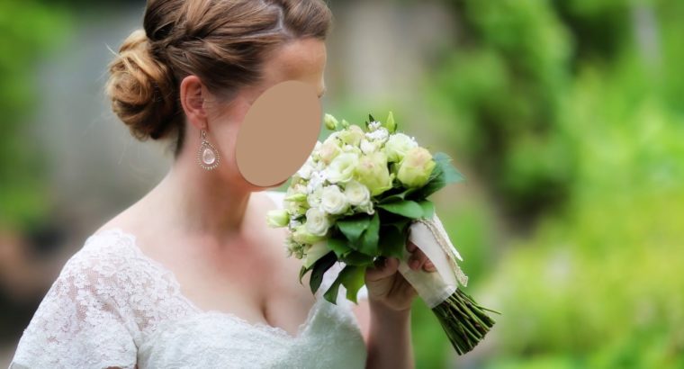 Smuk og elegant brudekjole