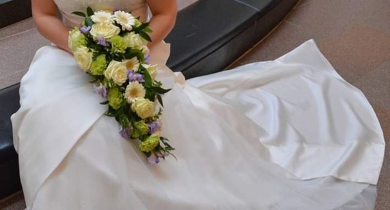 Smuk brudekjole fra Lilly
