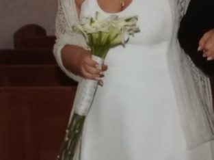 Lilly brudekjole med halterneck