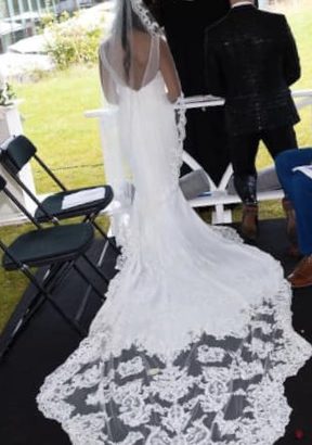 Smuk brudekjole str. 34-36 (brugt)