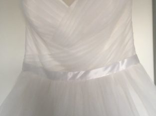 Smuk og elegant brudekjole