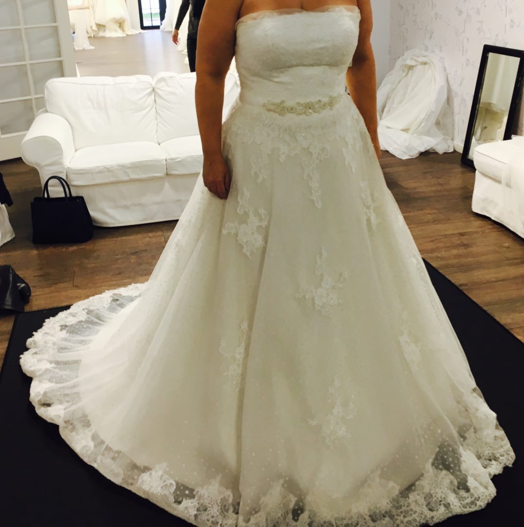 Plus size flot brudekjole fra 2018.