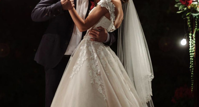 https://www.nicolespose.it/en/wedding-collections-