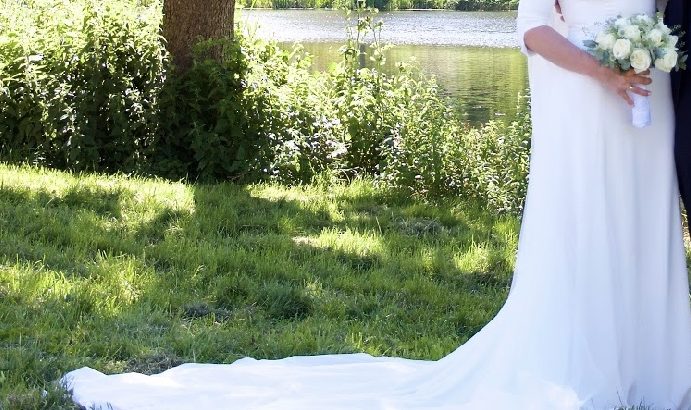 Smuk og elegant brudekjole
