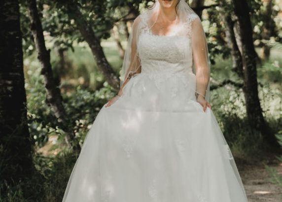 Smuk og elegant brudekjole