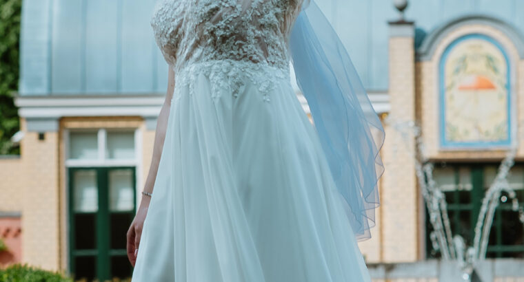 A-Line chiffon & lace wedding dress in white