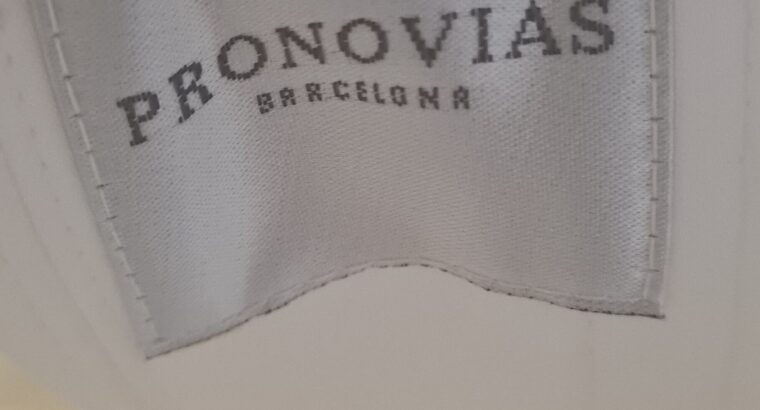 Brudkjole fra Pronovias